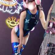 ヒメ日記 2025/10/17 12:43 投稿 【ありす】黒髪妹系美女 コーチと私と、ビート板･･･