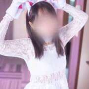 ☆持田　しずく☆推し要素満載生徒 にゃ😽❤️🤍 愛ドル学園　☆制服着たまま部☆