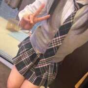 ☆持田　しずく☆推し要素満載生徒 おやすみ❤️ 愛ドル学園　☆制服着たまま部☆
