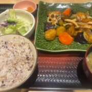 大桃かれん 野菜とつくねの黒酢あん ローテンブルク