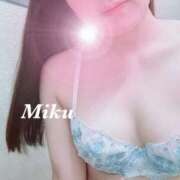 ヒメ日記 2024/12/31 00:01 投稿 みく 新橋夜這右衛門娼店～夜這・即尺・痴漢・人妻～