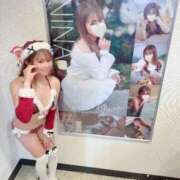 ニナ 今週もよろしくね🎅✌️❤️ ラブ&ピース 大宮店