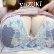 ゆずき 露出女子 赤坂添い寝女子