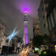 しの お店にいるよ︎︎👍🏻︎︎ 桃色クリスタル