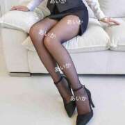 初美　あいか 月曜から妄想🌙 OLアフター5