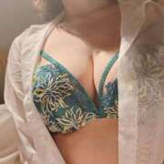 ヒメ日記 2025/12/18 06:12 投稿 飯塚　なるせ エテルナ京都