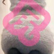 りつ 【次回】5/1(金) 13:00〜だよ💋 ホワイトベル