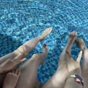 ヒメ日記 2024/12/23 21:32 投稿 ゆら プールサイド