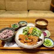 ヒメ日記 2025/04/08 08:45 投稿 せり 池袋しろパラ