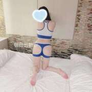 ヒメ日記 2026/03/21 17:53 投稿 【せいら】究極の美スタイル コーチと私と、ビート板･･･