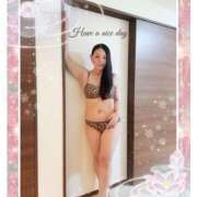 杏樹 出勤準備中。 シャトーペトラ