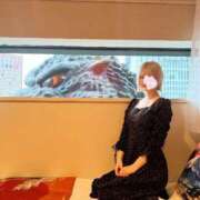 ゆかり 目の前に！！🦖⚡️ 東京アロマスタイル