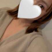 ヒメ日記 2025/11/12 16:33 投稿 えりな 美少女宅急便