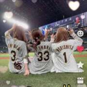 ヒメ日記 2025/12/17 08:53 投稿 ♪すみれ 水色りぼん