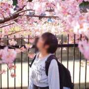 ヒメ日記 2025/04/21 08:02 投稿 綾波　しおり 夜這い＆イメクラ妄想する女学生たち谷九校