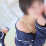 ヒメ日記 2025/10/01 13:23 投稿 綾波　しおり 夜這い＆イメクラ妄想する女学生たち谷九校