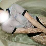 ヒメ日記 2025/10/31 12:22 投稿 綾波　しおり 夜這い＆イメクラ妄想する女学生たち谷九校