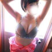 ヒメ日記 2025/10/31 14:22 投稿 綾波　しおり 夜這い＆イメクラ妄想する女学生たち谷九校