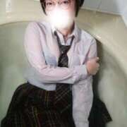 ヒメ日記 2025/12/01 08:39 投稿 綾波　しおり 夜這い＆イメクラ妄想する女学生たち谷九校