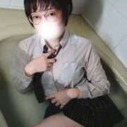 ヒメ日記 2025/12/21 17:19 投稿 綾波　しおり 夜這い＆イメクラ妄想する女学生たち谷九校