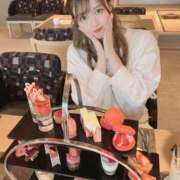 ヒメ日記 2024/12/14 00:22 投稿 愛市リカ #生が大好き！職業、女子大生。池袋店