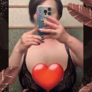 さおり 噛んで!! 豊満熟女