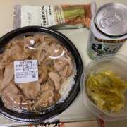 かすみ こんばんは♪ 宇都宮ムンムン熟女妻