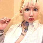 ヒメ日記 2025/05/06 06:18 投稿 飯島くうが とある風俗店♡やりすぎさーくる新宿大久保店♡で色んな無料オプションしてみました