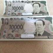 ひとみ 今夜は２２時〜✨ 丸妻 新横浜店