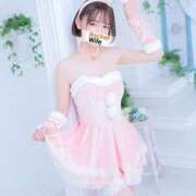 有花(ゆか) 12月だね🌲 ロケットワイフ