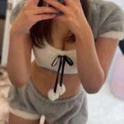 ヒメ日記 2026/04/01 17:58 投稿 【みる】癒し系の激カワ娘 おねだり宮崎