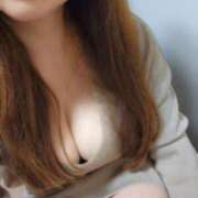 東雲はな 年始初出勤、💋 夜這い専門 発情する奥様たち梅田店