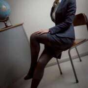 ヒメ日記 2025/12/16 11:00 投稿 青葉 ちなつ イケない女教師 大阪店