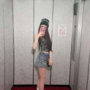 ゆな 🤍完売🈵🤍 フロンティア