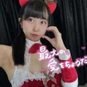 ヒメ日記 2025/11/03 09:00 投稿 まな 君を舐めたくて学園