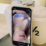 秋月さくら ?パクっと1口で・・・? 五十路マダム 岐阜店