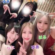 ゆあ 仲良しすぎるハーレムって最高😍🎀 マリン池袋北口駅前店