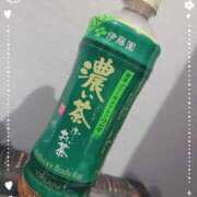 ヒメ日記 2025/07/30 04:35 投稿 めい プールサイド