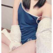 めい 出勤🐻 プールサイド