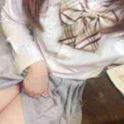 くるみ ふともも🫶🏻 CHERRY DAYS WEST(チェリーデイズウエスト)