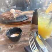 ヒメ日記 2025/10/26 01:43 投稿 つかさ 逢って30秒で即尺