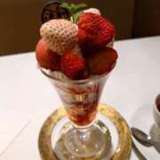 恵梨華(えりか) 3月前半予定🍀 Chaleur (シャルール)