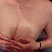 若崎ちなつ ♡ 全裸美女からのカゲキな誘惑