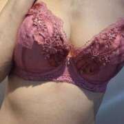 めい めいです 奥様メモリアル