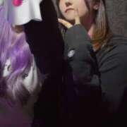 もえ 本日出勤です プールサイド