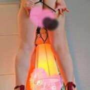 みな みな 逢って30秒で即尺