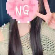 ヒメ日記 2025/10/27 15:41 投稿 えれな 黒い金魚（札幌）