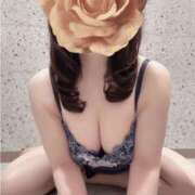 ひびき ひびきです。 逢って30秒で即尺