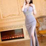 ヒメ日記 2025/11/08 07:25 投稿 ゆり子 翡翠の夢