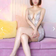 ジュリ 本日16時〜出勤♡ Club 妻